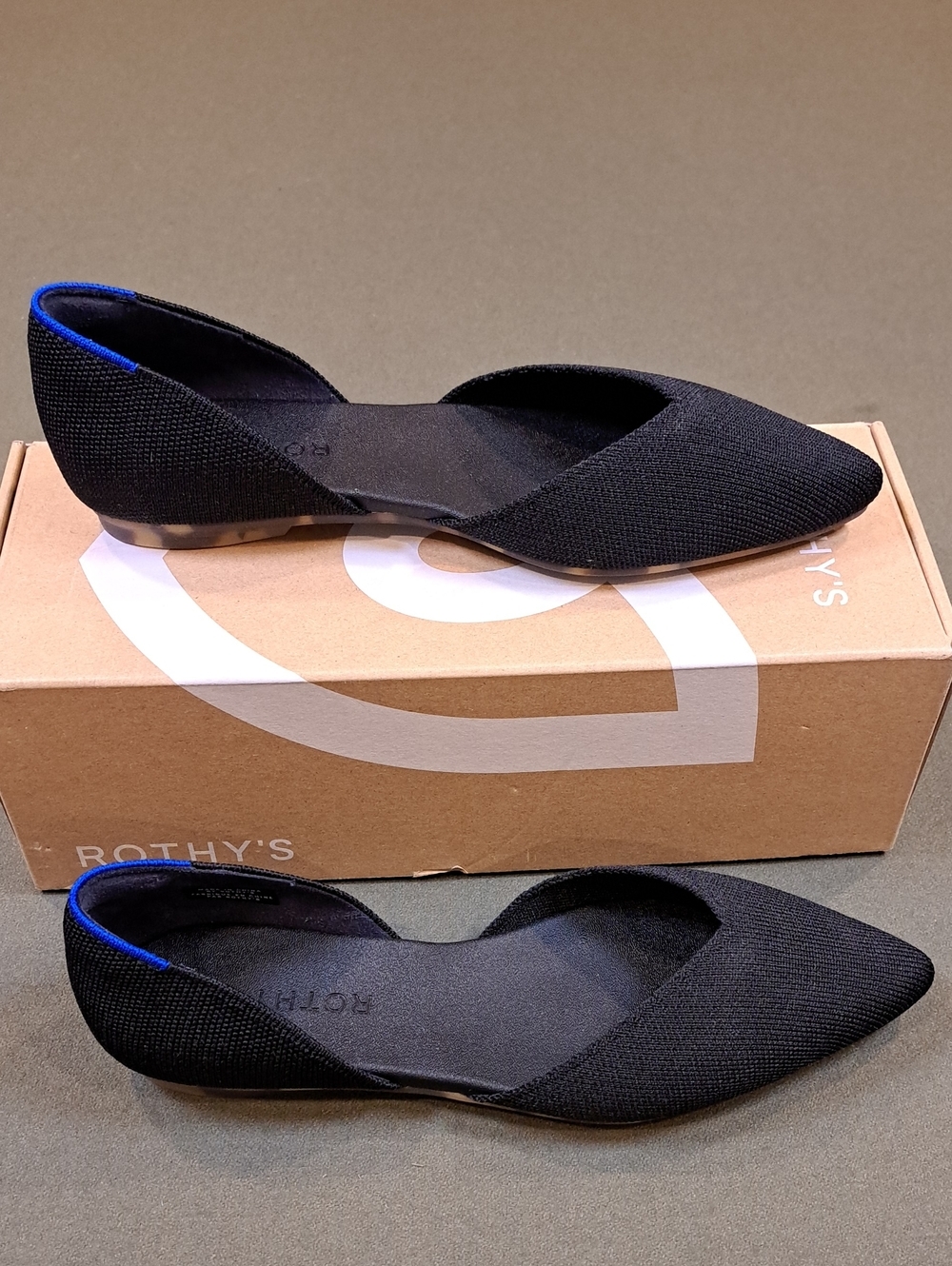 Rothy's The D'Orsay Point in Black - Size: 7.5 - Picture 2 of 11